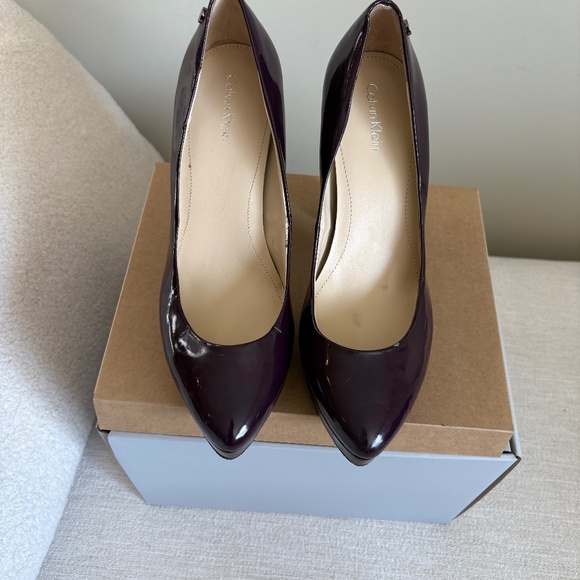 Calvin Klein Plum Patent Leather Pumps – Size 7.5 - Picture 1 of 5